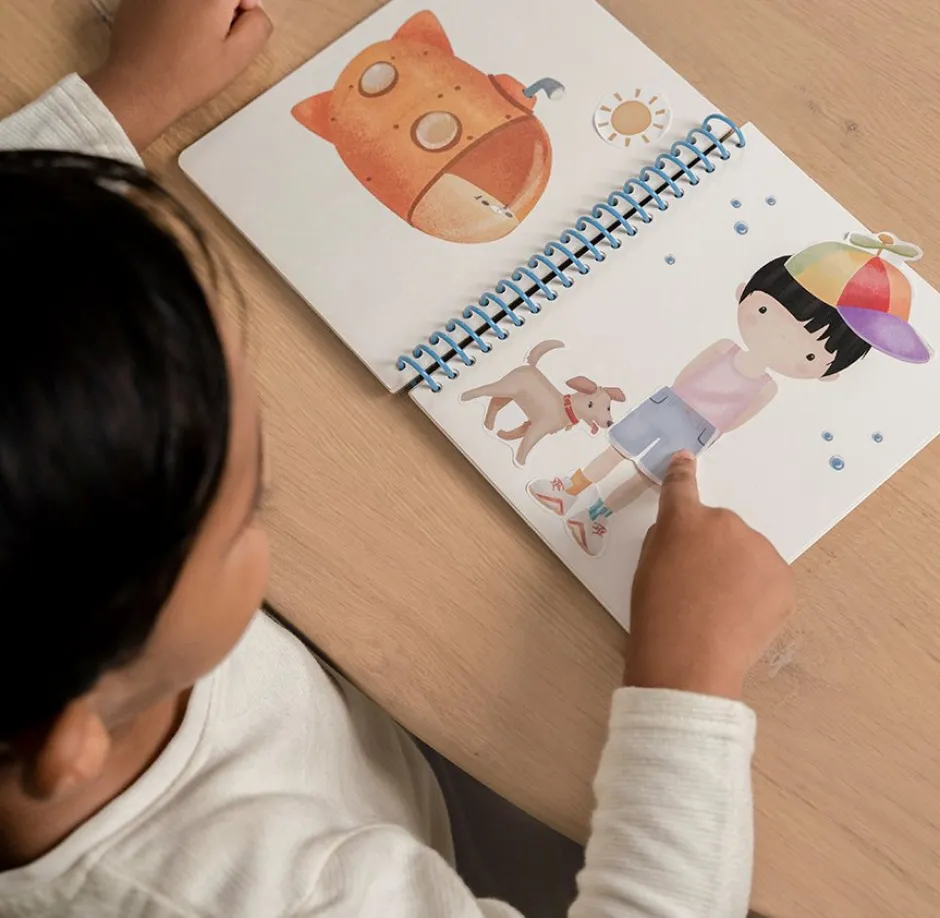 Little Dutch Speelgoed Vanaf 3 Jaar|Creatief Speelgoed^Aankleed- en stickerboek Jim & Friends