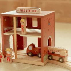 Little Dutch Rollenspel|Houten Auto's^Houten brandweerkazerne – Rood – Essentials